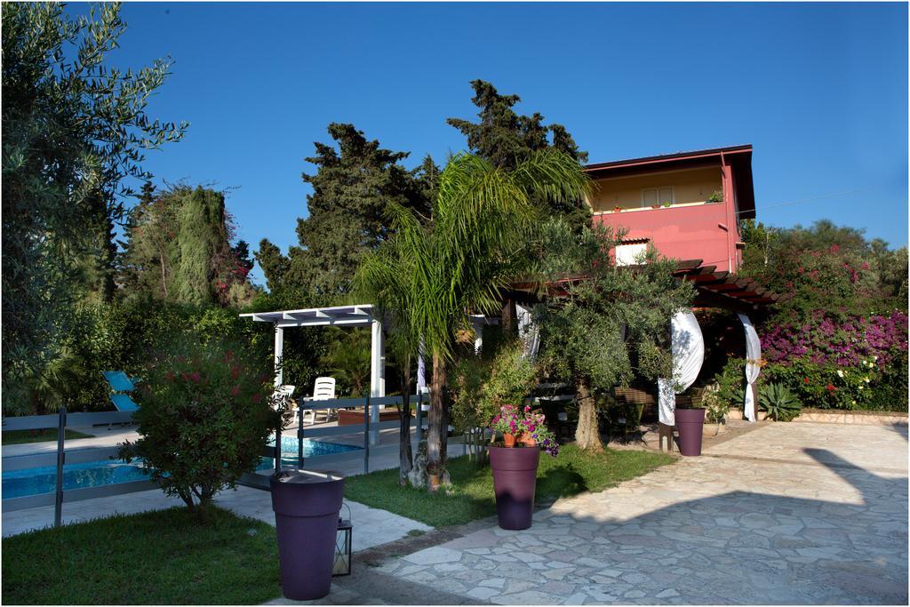 Ai Parchi Dei Parrini Bed and Breakfast Partinico Værelse billede