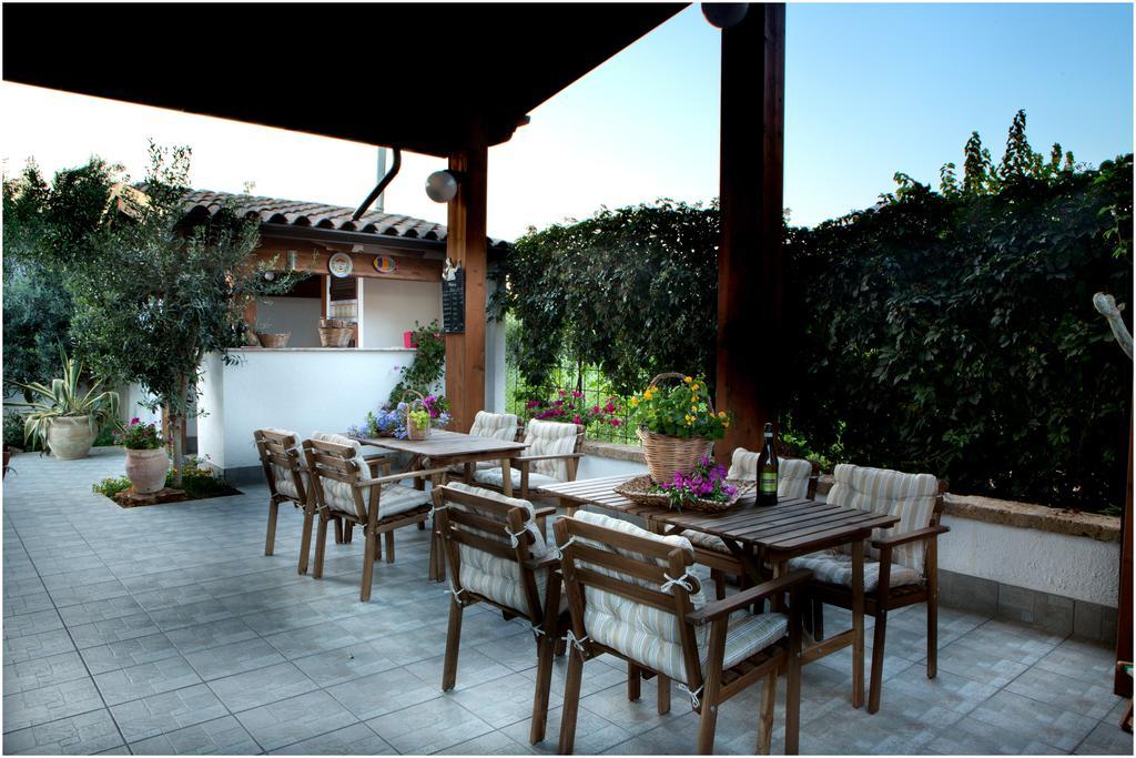 Ai Parchi Dei Parrini Bed and Breakfast Partinico Eksteriør billede